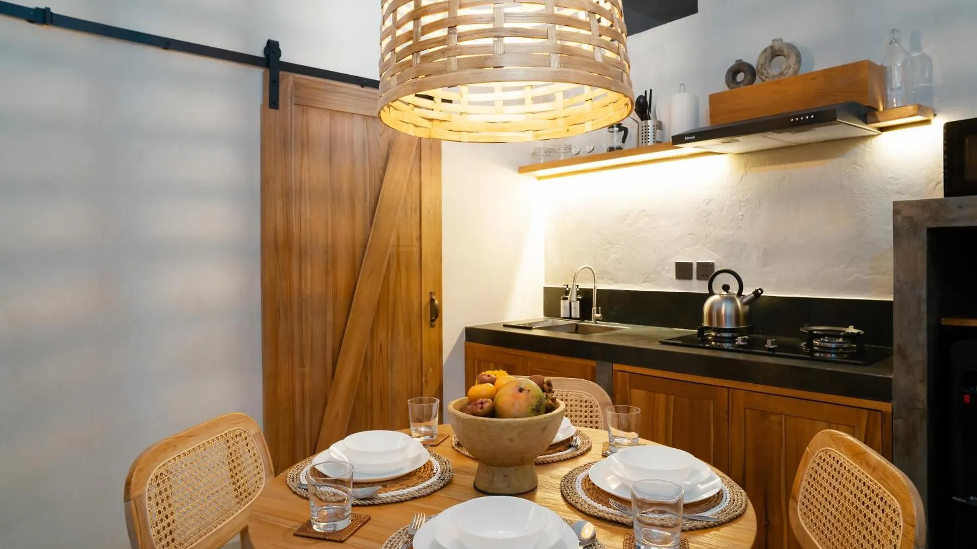 Guest house Alaya Homes A - Luxury Japandi Loft Suite In Seminyak